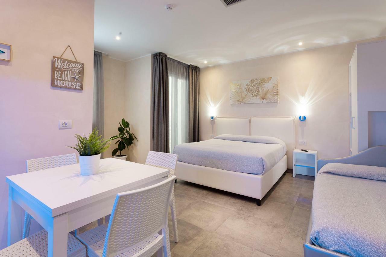 White Suite & Apartments Bellaria-Igea Marina Exterior photo