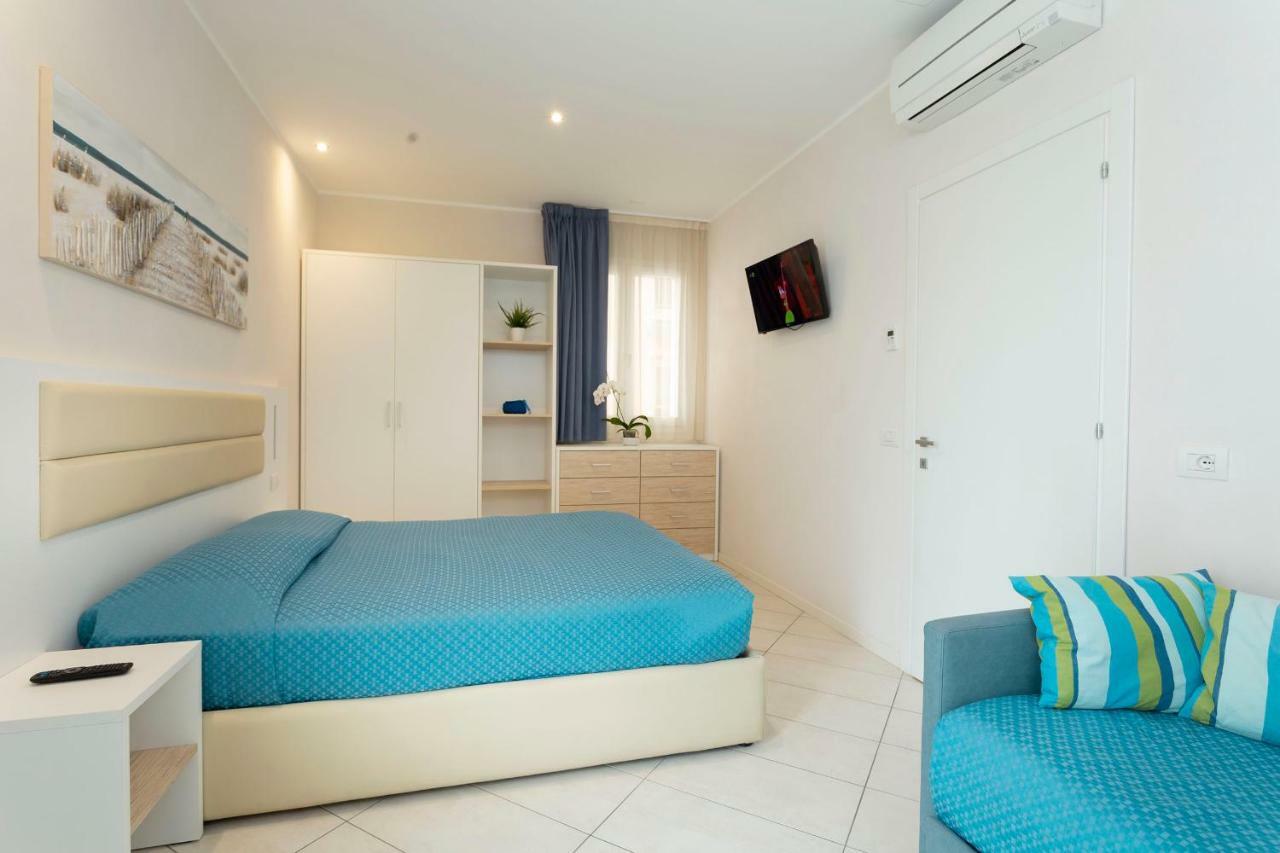 White Suite & Apartments Bellaria-Igea Marina Exterior photo